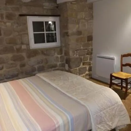 Les Fontaines Voutees بيت للعطل